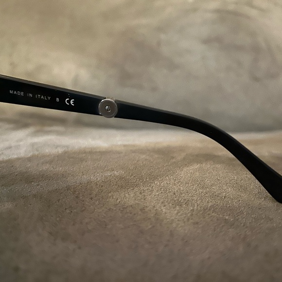 authentic chanel sunglassses - Picture 4 of 6